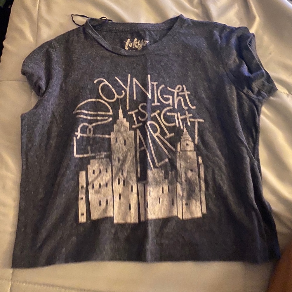 Tokyo darling  blue/grayish tee